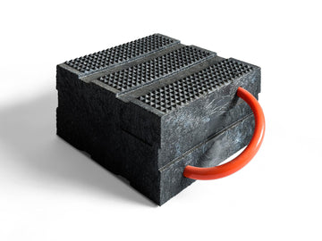 Cribbing Blocks with Interlocking Pyramids